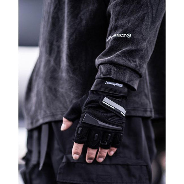Techwear gloves