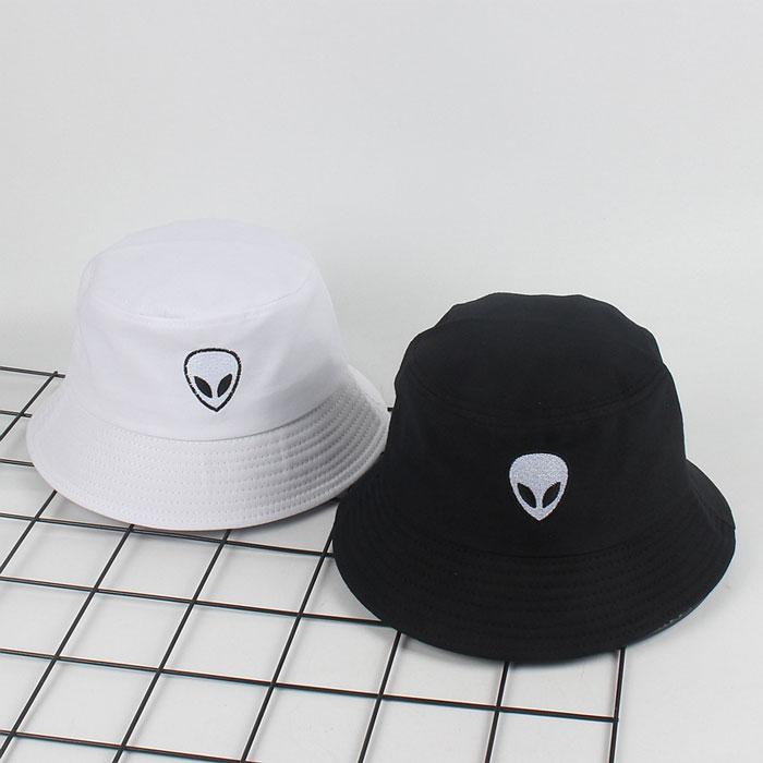 "Alien" Bucket Hat -TENSHI™ STREETWEAR